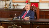 ADANA VALİSİ KÖŞGER 30 AĞUSTOS ZAFER BAYRAMI KUTLAMA MESAJI YAYIMLADI